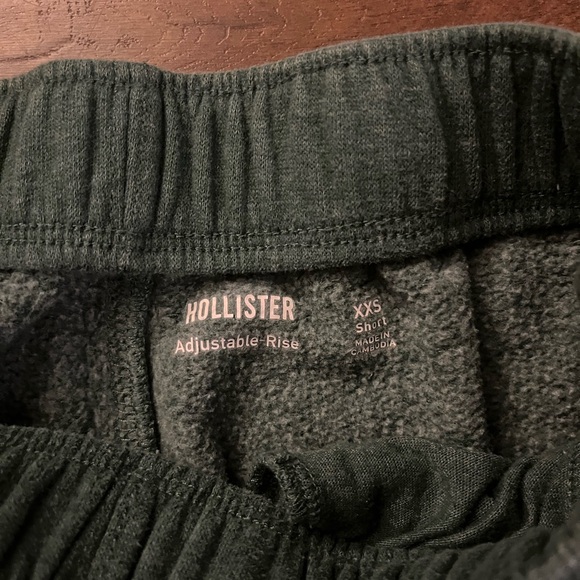 Hollister women’s Forest Green Sweatpants - Picture 2 of 2